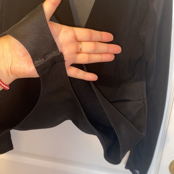 Black mesh body suit/xl/deep v/never worn - Picture 4 of 5